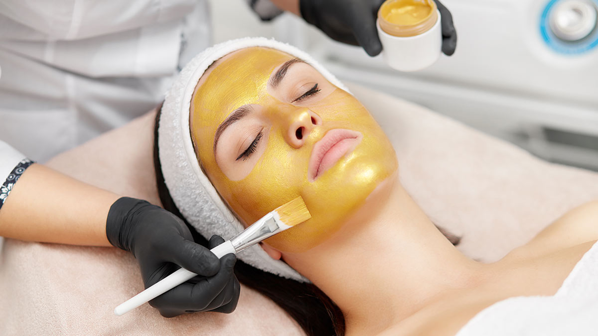 Luxe Gold Facial