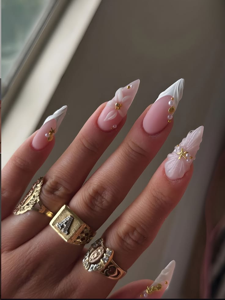One hand nail extension & art